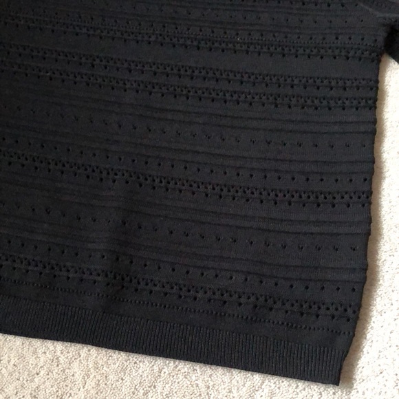 Ann Taylor ruffle sleeve top! - Picture 2 of 5